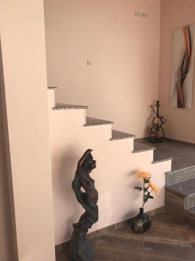 فندق Комплекс Лебанов Yundola المظهر الخارجي الصورة